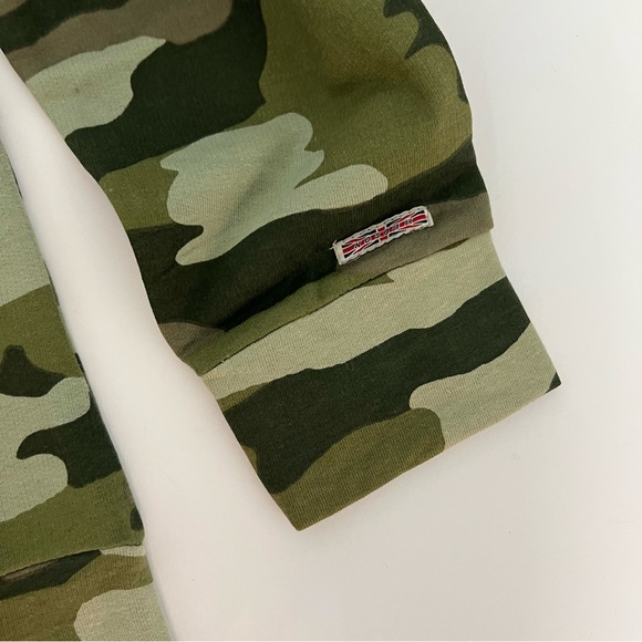 2 Piece Hudson Jeans Kids' Camo Pullover Hoodie & Jogger Set Size Medium- NWT - Picture 12 of 14